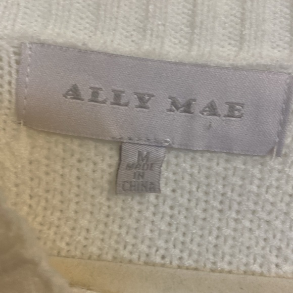 WHITE SWEATER NWT - Picture 3 of 3